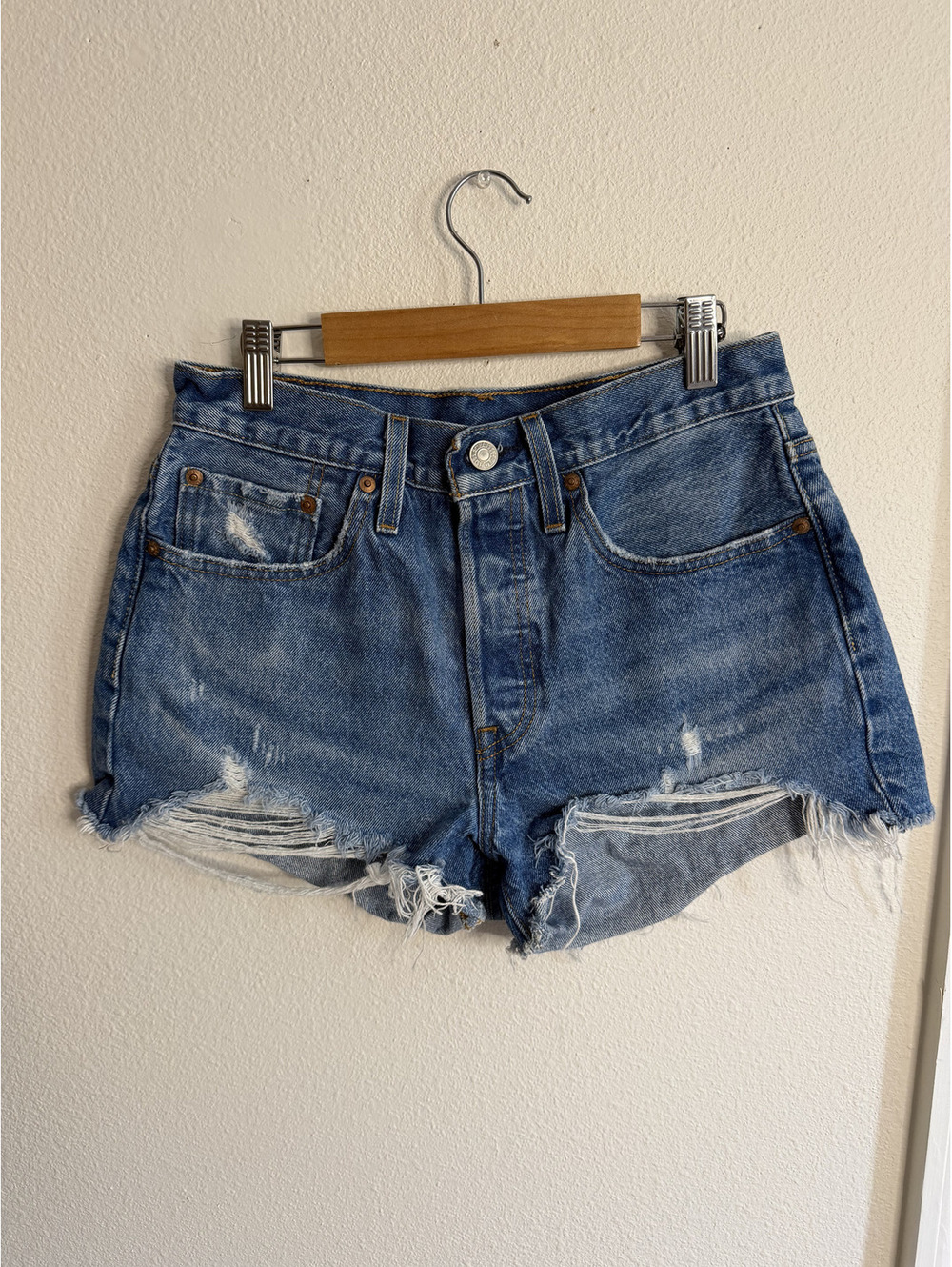 Levi’s 501 Original W27 Distressed Cutoff Denim Shorts High Rise Raw Hem